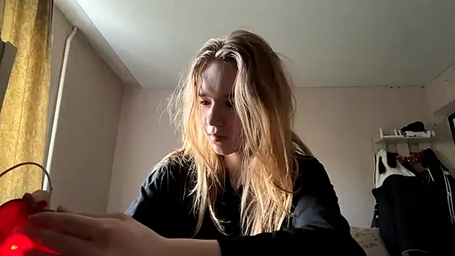 LeomaJee online show from May 14, 1:08 pm