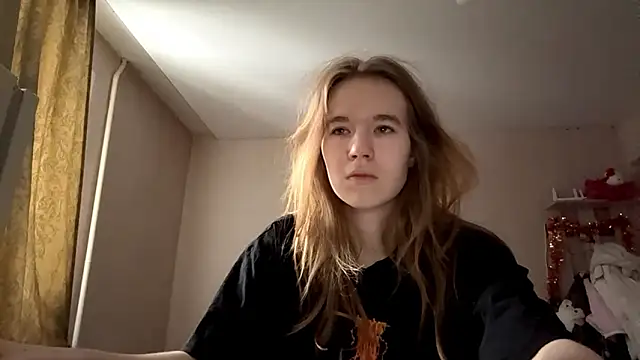 LeomaJee online show from March 3, 11:28 am