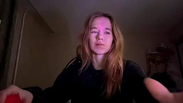 LeomaJee online show from April 5, 6:14 pm