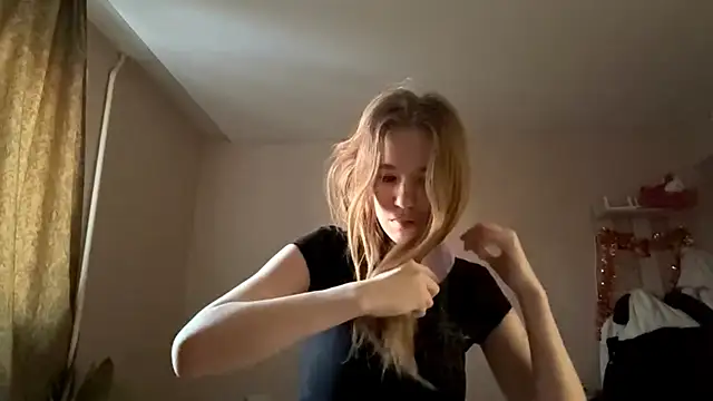 LeomaJee online show from March 23, 2:06 pm