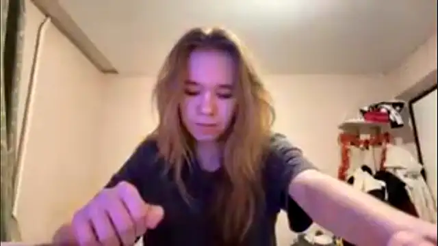 LeomaJee online show from March 29, 4:19 pm