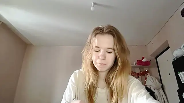 LeomaJee online show from March 25, 1:21 pm