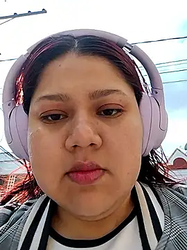 Snapshot of primrose17 chatting on March 22, 8:32 pm primrose17 online show from March 22, 8:32 pm