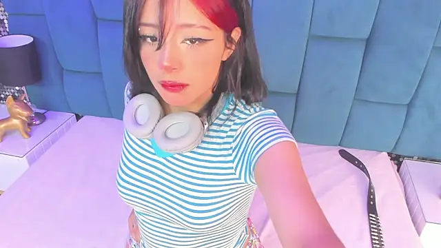 reze chaw online show from April 5, 11:39 am