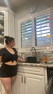 bratbabyannax online show from March 22, 8:32 pm