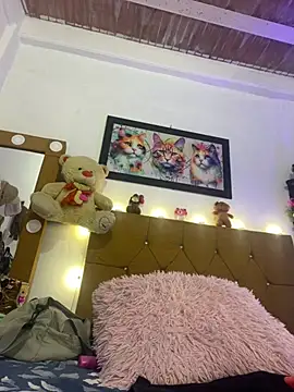 Antonella-smitt online show from March 8, 1:36 pm