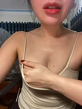 Liisa loveU online show from April 10, 10:33 am