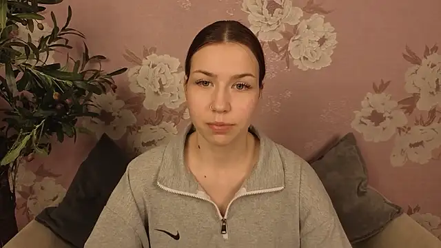 Snapshot of AleshiaFontes chatting on March 3, 11:50 am AleshiaFontes online show from March 3, 11:50 am