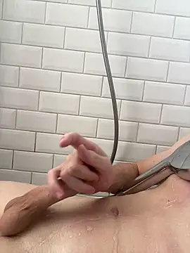 Axel chaud64 online show from June 12, 8:23 am