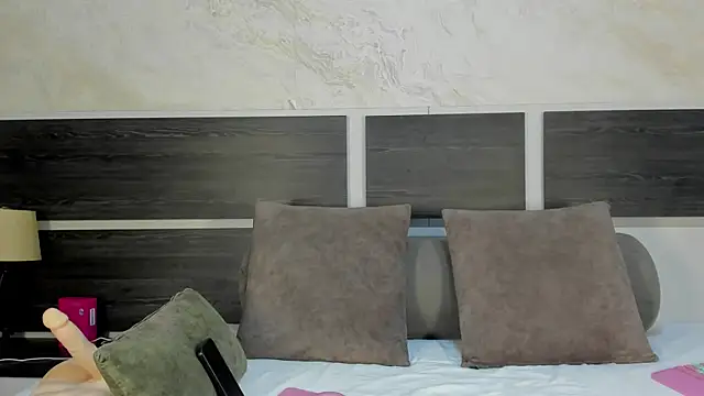 Snapshot of Natalia_Cruzz chatting on July 14, 12:44 pm Natalia Cruzz online show from July 14, 12:44 pm