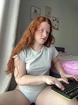 gingerlatte online show from May 12, 9:04 am