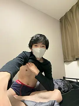 Ayutoda online show from April 3, 4:02 pm