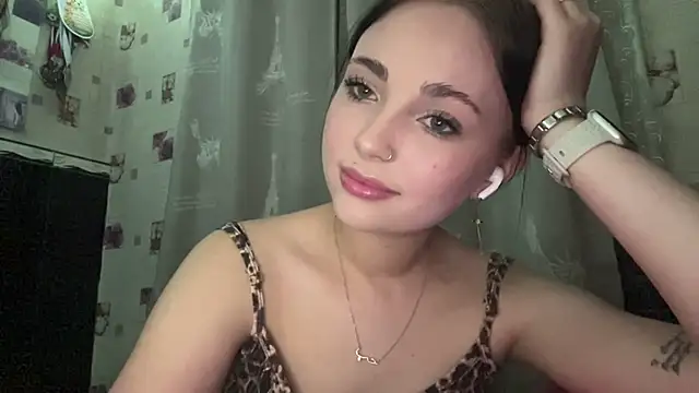 Snapshot of Ammy_qte chatting on March 4, 10:12 am Ammy qte online show from March 4, 10:12 am