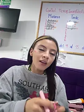   Nahomy online show from March 12, 11:58 am