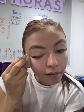   Nahomy online show from March 26, 11:41 am