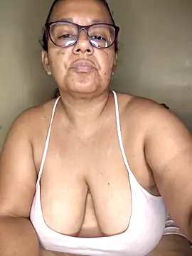 Roxy 77 online show from March 25, 11:42 am