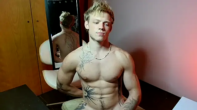 Snapshot of alexbarczukxxx chatting on May 28, 9:43 pm alexbarczukxxx online show from May 28, 9:43 pm
