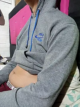 Sophia Noah online show from March 1, 10:26 am