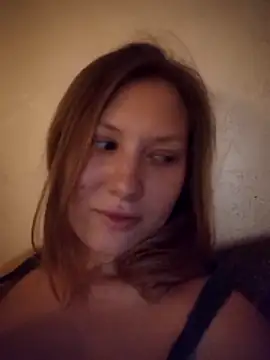 August Shine online show from March 25, 8:08 pm