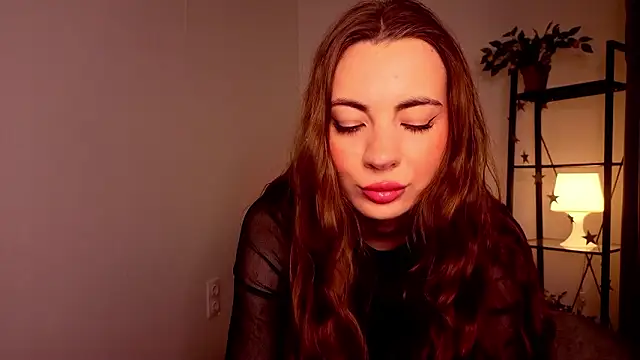 EmilyRidd online show from March 24, 5:29 am