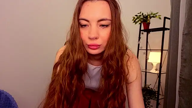 EmilyRidd online show from March 28, 5:19 am