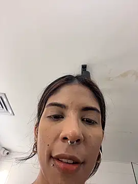 VioletaHills  online show from March 16, 12:31 pm