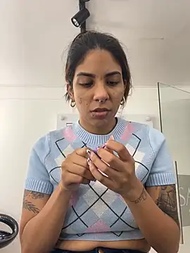 Snapshot of VioletaHills_ chatting on July 10, 12:16 pm VioletaHills online show from July 10, 12:16 pm