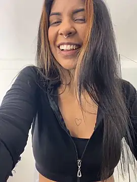 Snapshot of VioletaHills_ chatting on June 19, 12:11 pm VioletaHills online show from June 19, 12:11 pm