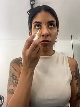 Snapshot of VioletaHills_ chatting on July 8, 12:17 pm VioletaHills online show from July 8, 12:17 pm