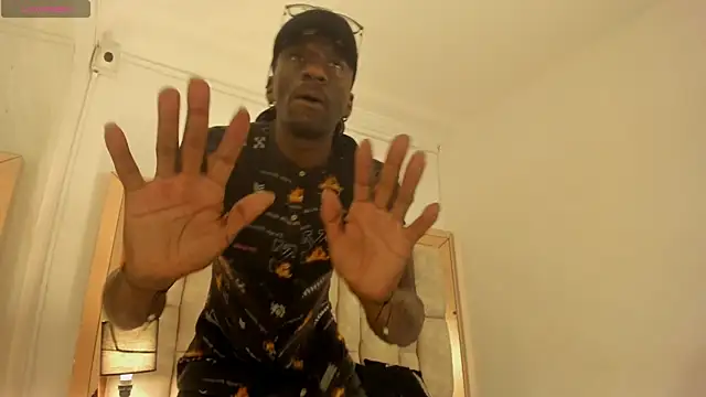 Titan Moreno  online show from April 15, 12:21 pm