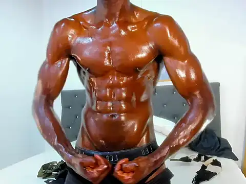 Snapshot of Titan_Moreno_ chatting on March 4, 1:02 am Titan Moreno online show from March 4, 1:02 am