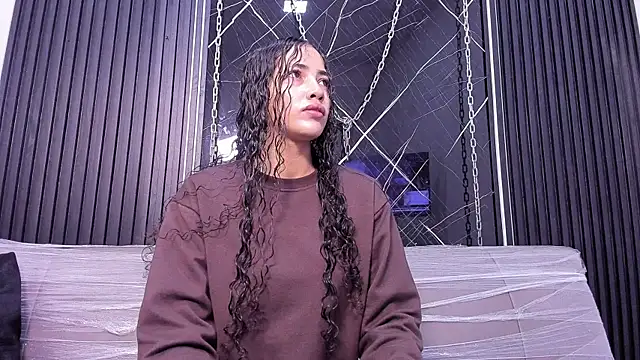 Snapshot of Megan_Duskk chatting on July 9, 12:15 pm Megan Duskk online show from July 9, 12:15 pm