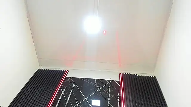 Snapshot of Megan_Duskk chatting on April 23, 12:40 pm Megan Duskk online show from April 23, 12:40 pm