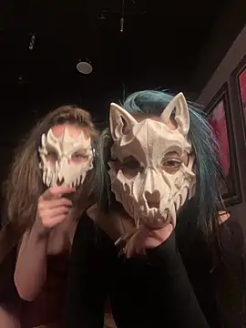 Snapshot of HotXGRLS chatting on March 2, 6:03 am HotXGRLS online show from March 2, 6:03 am