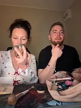 Maddie666 online show from April 10, 9:00 pm