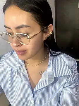 Anni Rose online show from March 21, 12:01 am