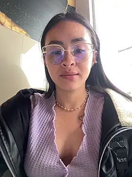 Anni Rose online show from April 7, 3:25 pm