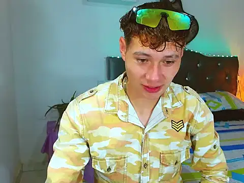  Santi2 online show from March 26, 7:23 pm