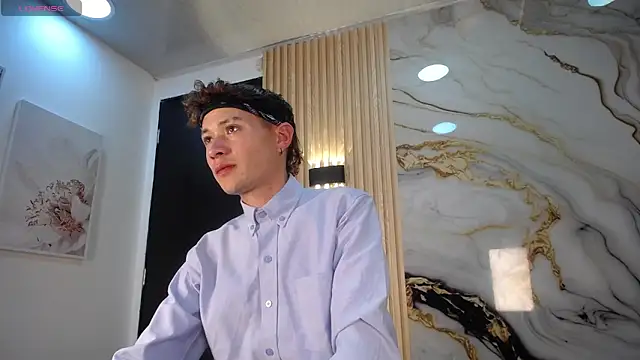  Santi2 online show from March 6, 8:04 pm