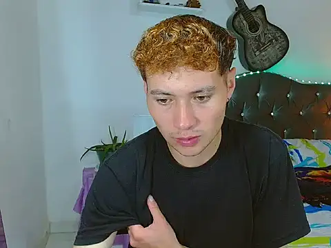  Santi2 online show from March 31, 8:22 pm