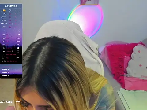 Snapshot of Martina_robertss chatting on July 2, 3:34 am Martina robertss online show from July 2, 3:34 am