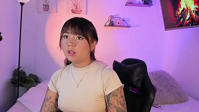 AlaiaRogers online show from April 16, 10:38 am