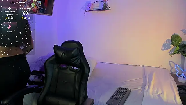 AlaiaRogers online show from July 29, 10:58 am