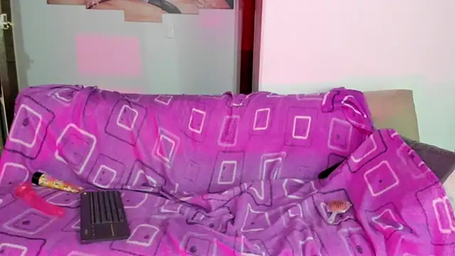 Snapshot of Charlotte_Melody chatting on March 3, 12:01 pm Charlotte Melody online show from March 3, 12:01 pm