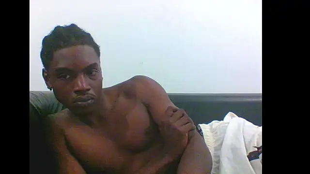 Snapshot of charles_king chatting on June 17, 5:18 am charles king online show from June 17, 5:18 am