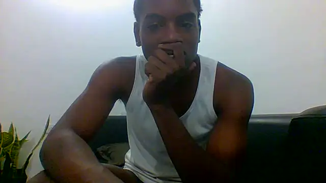 Snapshot of charles_king chatting on June 16, 4:12 am charles king online show from June 16, 4:12 am