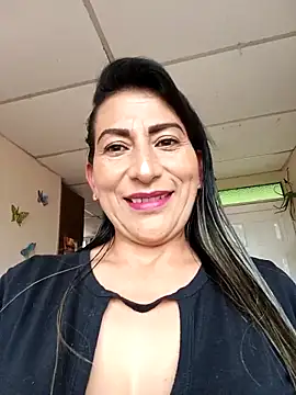 Lucia Rios online show from March 18, 10:10 pm