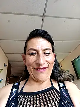 Lucia Rios online show from April 8, 10:00 pm