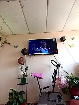 Lucia Rios online show from March 15, 7:54 pm