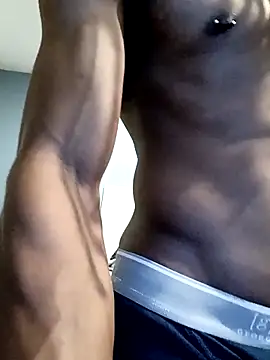 p13guy42 online show from April 18, 3:42 am